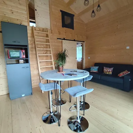 Chalet Des Roches A 2 Min De Vulcania - Calme Et Nature *